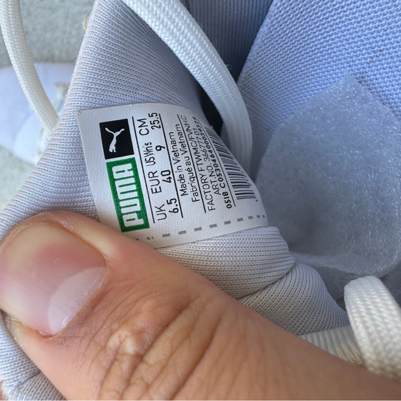 Womens White Puma Shoes - Picture 10 of 10